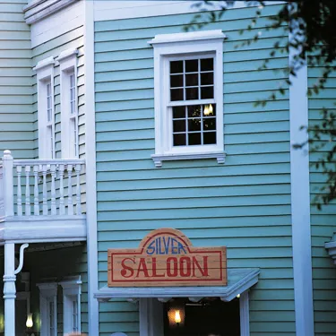 Risto Saloon 17