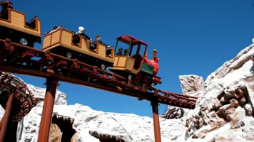 Gardaland Park - Mammut - Treno