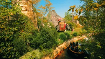 Gardaland Park - Jungle Rapids - Avvistamento elefante